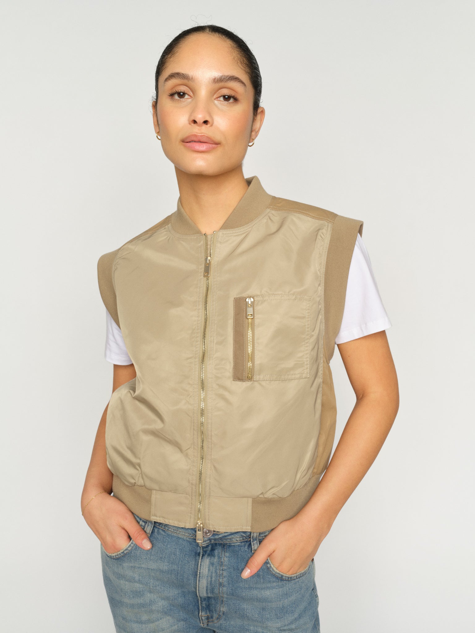 Modelshot / Twill / Detail